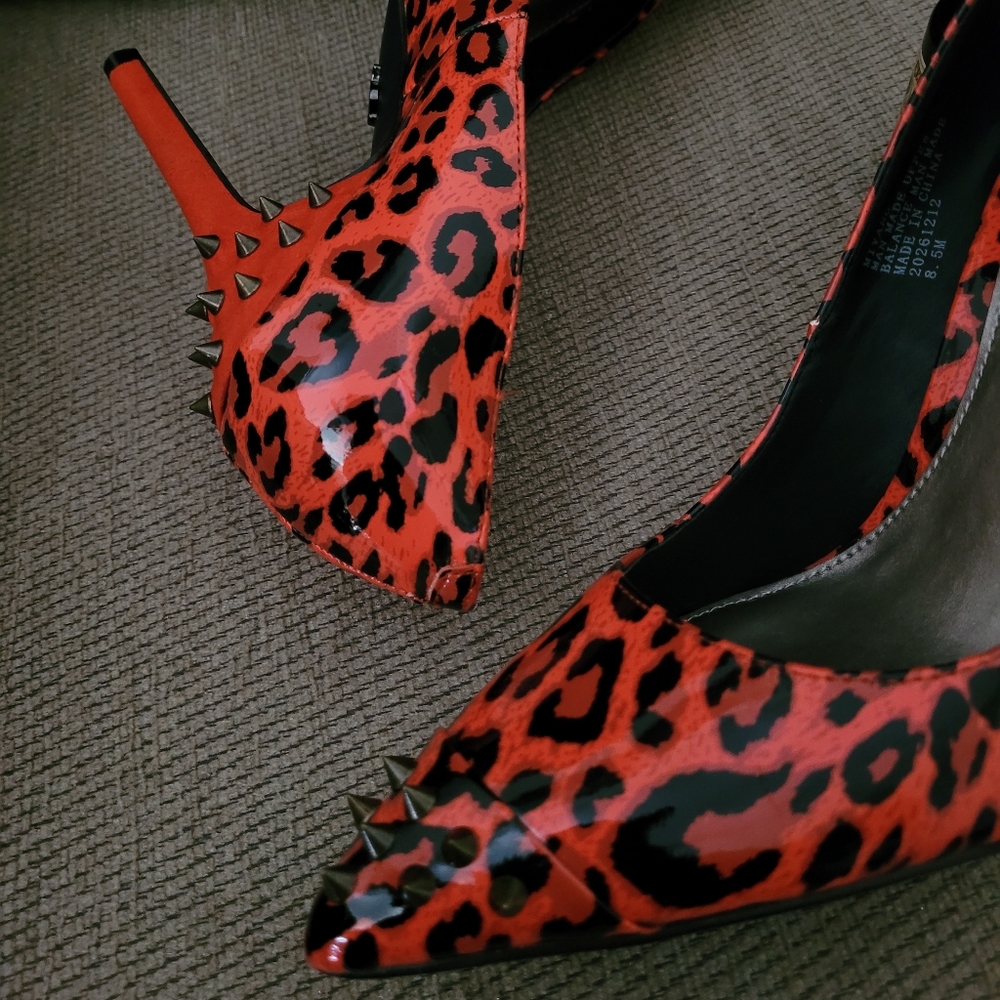 RACHEL ROY MIYANG STUDDED ORANGE LEOPARD PRINT PUMPS